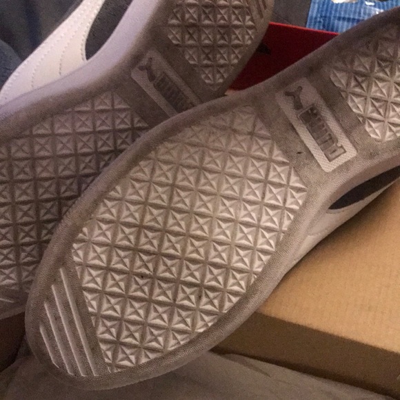 Women Grey Suede Pumas shoes - Picture 4 of 6